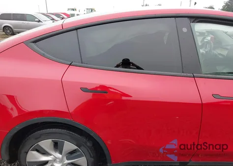 2022 Tesla Model Y Long Range Dual Motor All-Wheel Drive from USA, damaged, VIN 7SAYGDEE3NF461831